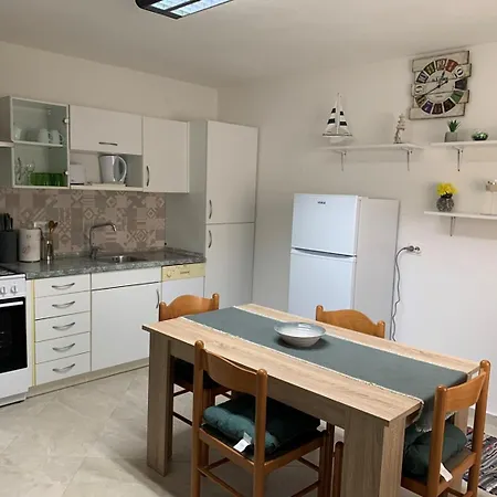 With Parking Space Zambratija, Umag - 27182 Apartman Zambratija (Istria)