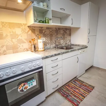 With Parking Space Zambratija, Umag - 27182 Appartement Zambratija (Istria)